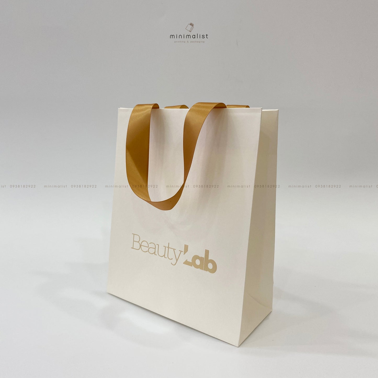 Set of 100 Premium Multicolor Paper Bags (18x22x8cm) – Custom Logo