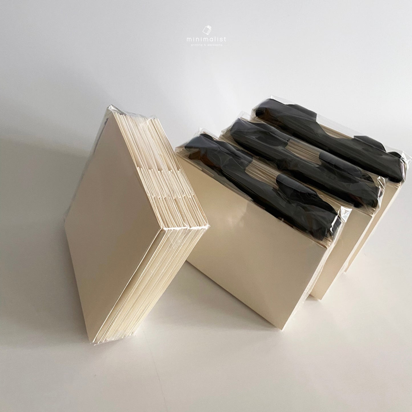 Set of 50 High-Quality White Kraft Paper Bags 17x15x7cm, Handmade Ribbon Handles