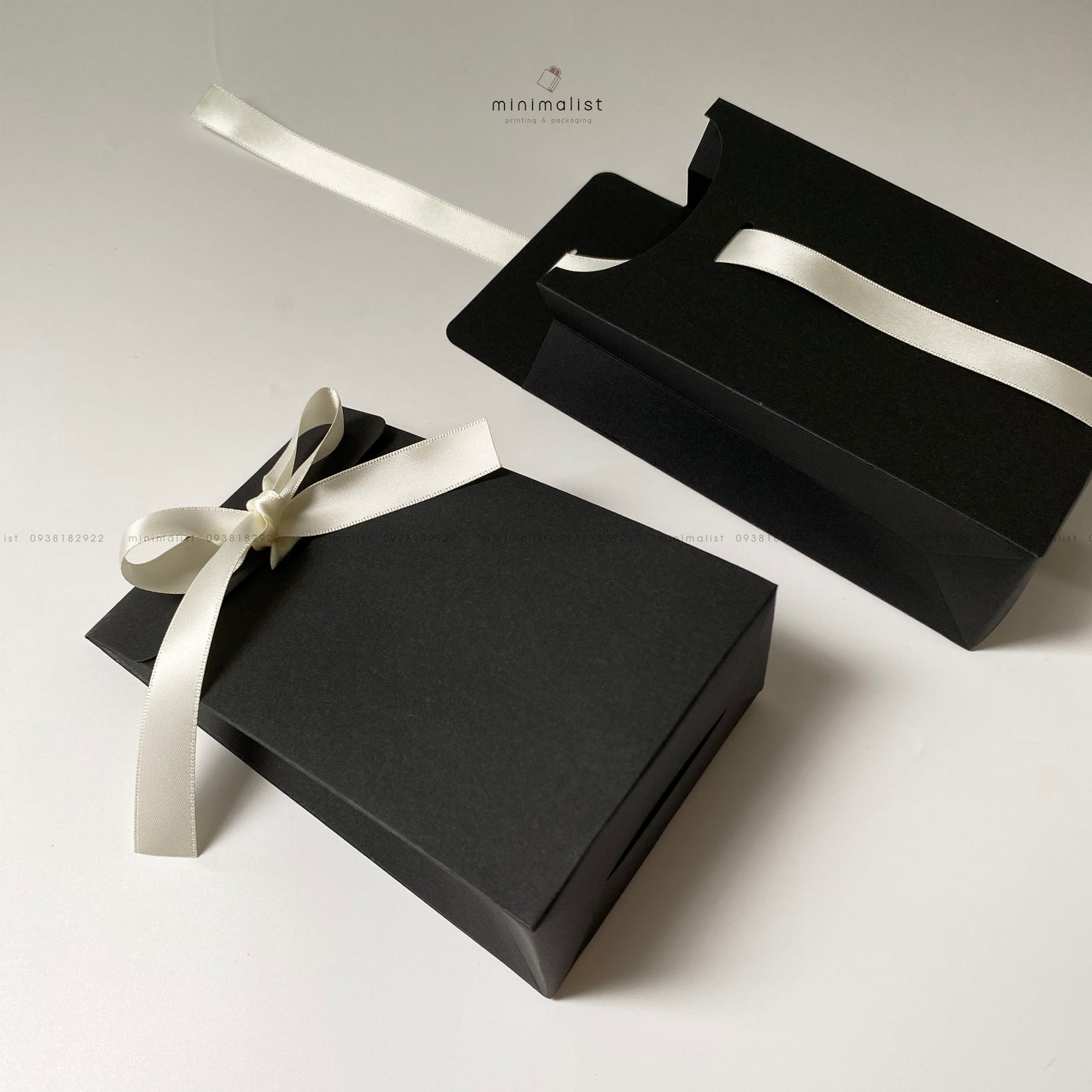 Set of 50 Foldable Bottom Paper Bags (10x16x5cm) – Black & White with Satin Ribbon