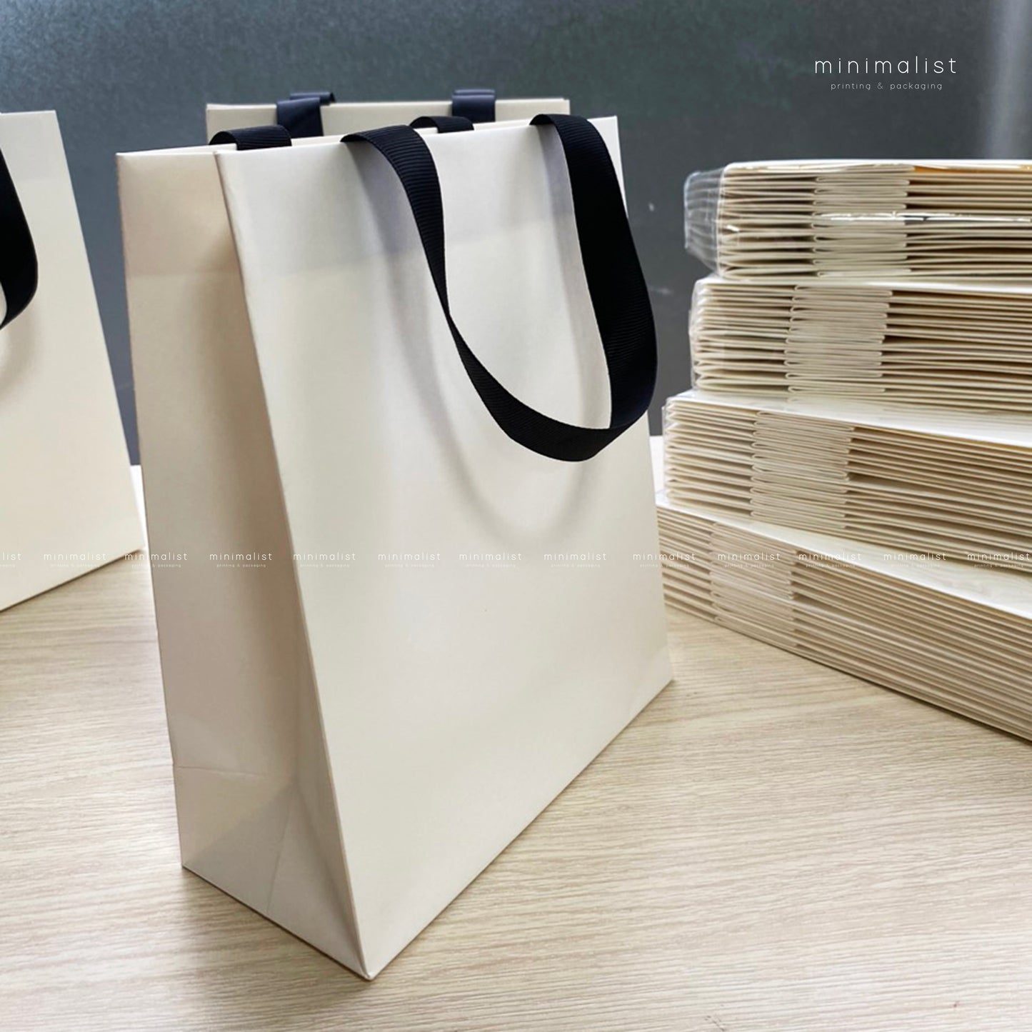 Set of 50 High-Quality White Kraft Paper Bags 18x22x8cm, Handmade Ribbon Handles